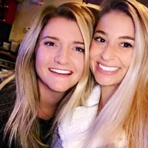 Meet your Posher, Charlotte